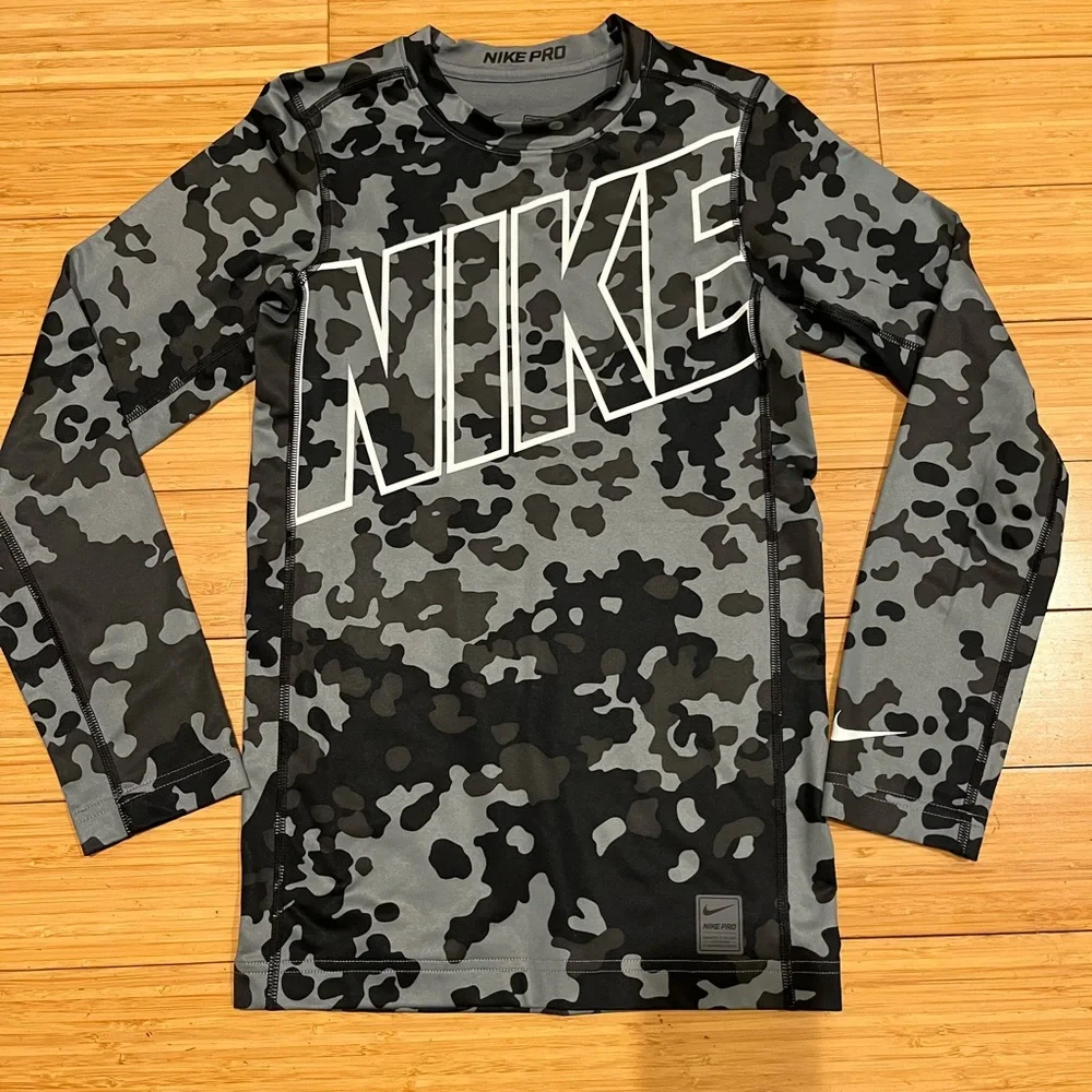 Nike Pro Dri-FIT Boys XL Camo Compression Shirt Black Gray Long Sleeve